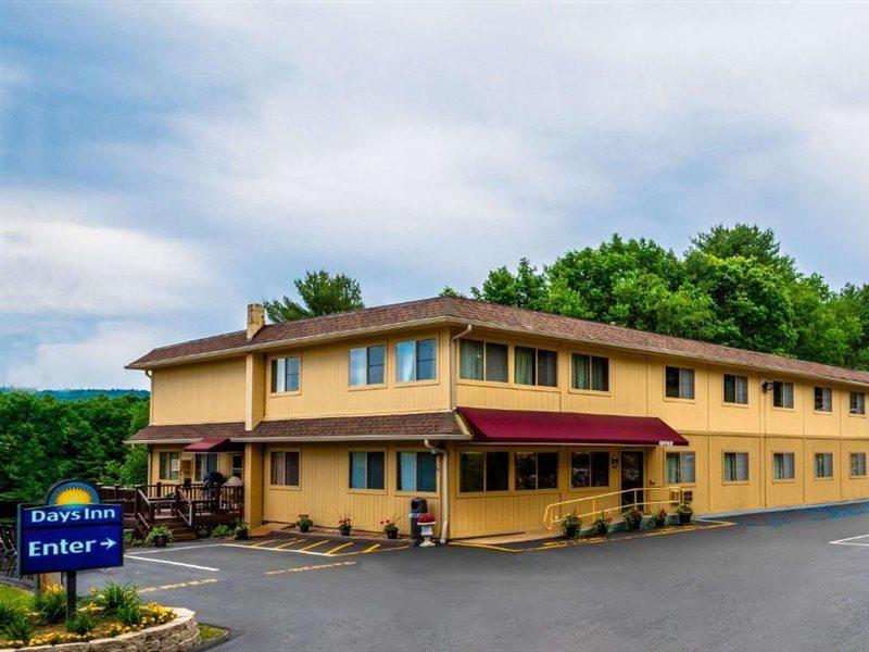 Days Inn By Wyndham Wurtsboro Εξωτερικό φωτογραφία