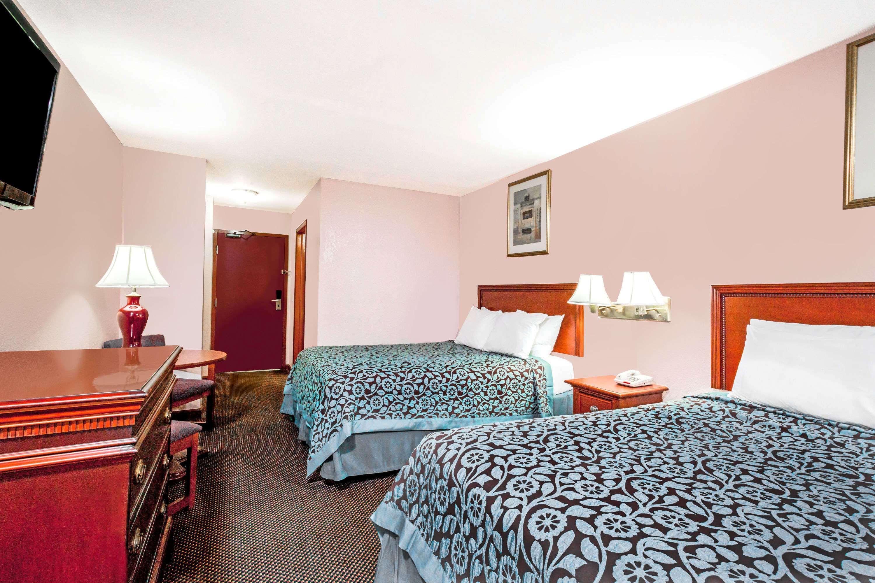 Days Inn By Wyndham Wurtsboro Εξωτερικό φωτογραφία